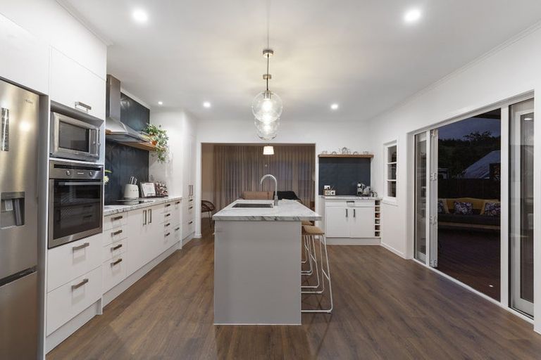 Photo of property in 110 Everitt Crescent, Whangamata, 3620