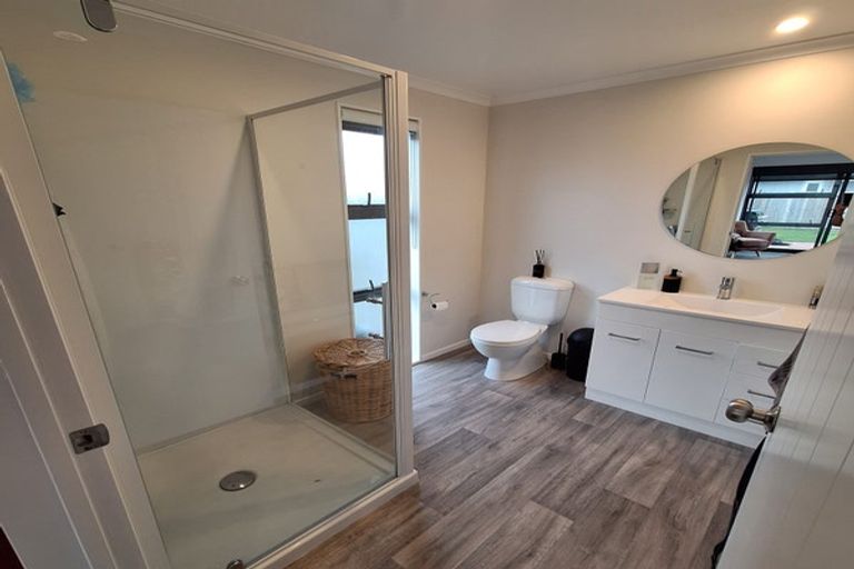 Photo of property in 18 Dee Street, Otane, 4202