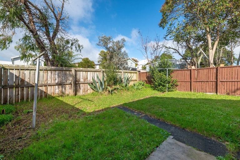 Photo of property in 73 Taurus Crescent, Beach Haven, Auckland, 0626