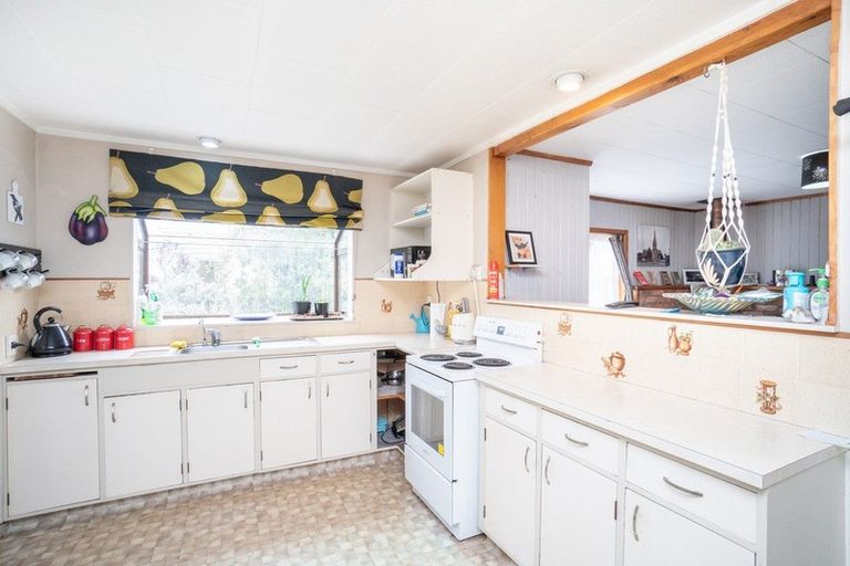Photo of property in 9 Huia Street, Pahiatua, 4910