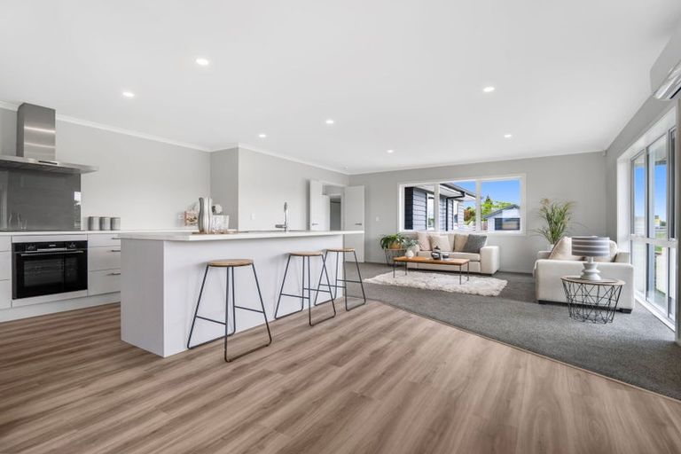 Photo of property in 32 Costello Drive, Ngatea, 3503