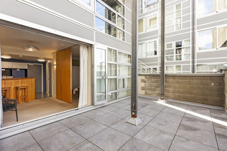 Photo of property in St Pauls Apartments, 46/43 Mulgrave Street, Thorndon, Wellington, 6011
