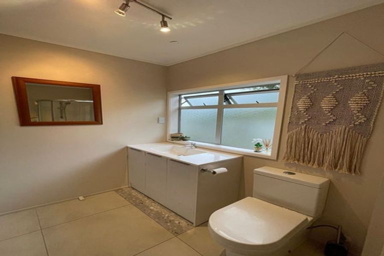 Photo of property in 3 Miro Street, New Lynn, Auckland, 0600