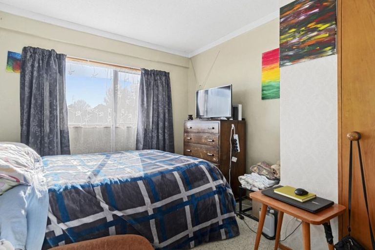 Photo of property in 70 James Cook Drive, Welcome Bay, Tauranga, 3112