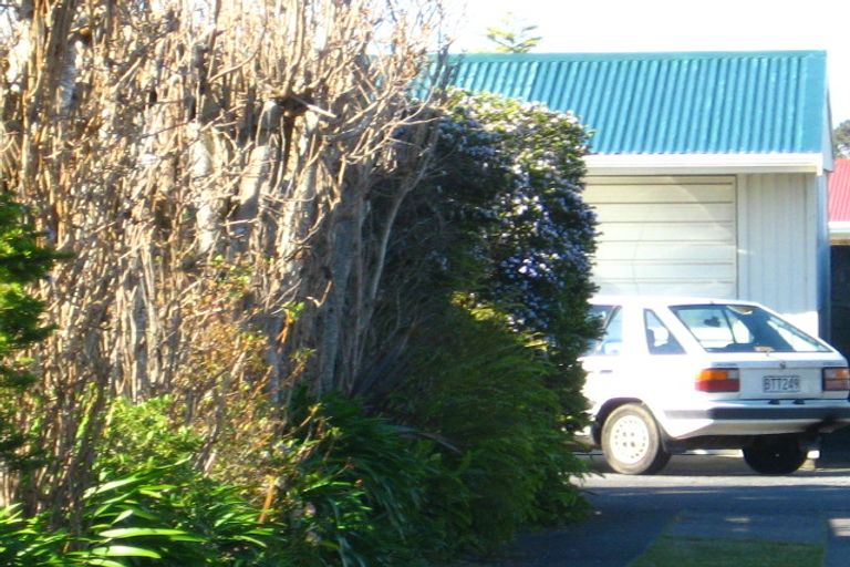 Photo of property in 19b Mayfair Place, Westown, New Plymouth, 4310