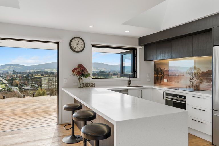 Photo of property in 15 Pomerania Way, Mosgiel, 9024