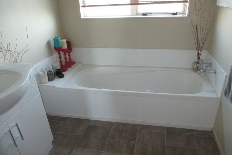 Photo of property in 15a Satori Way, Feilding, 4775