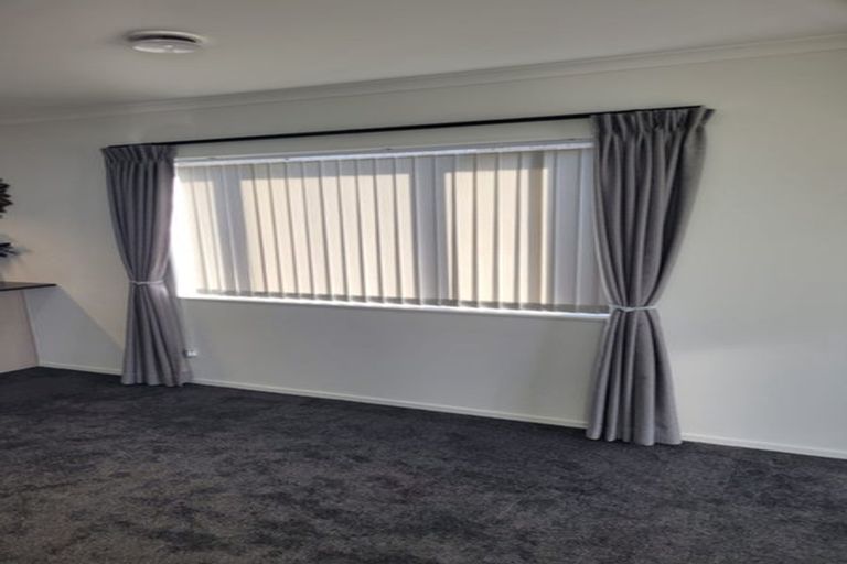 Photo of property in 18 Kutukutu Street, Takanini, 2112