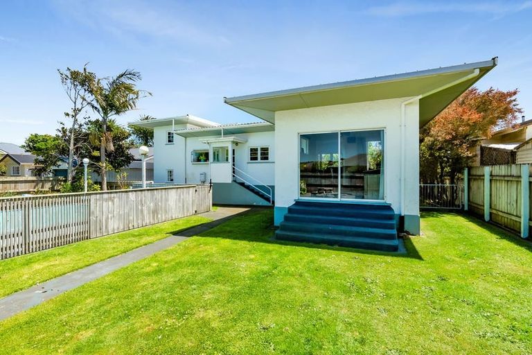 Photo of property in 85 Puriri Street, Hawera, 4610