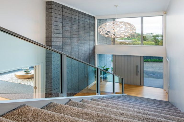 Photo of property in 131a Kowhai Road, Mairangi Bay, Auckland, 0630