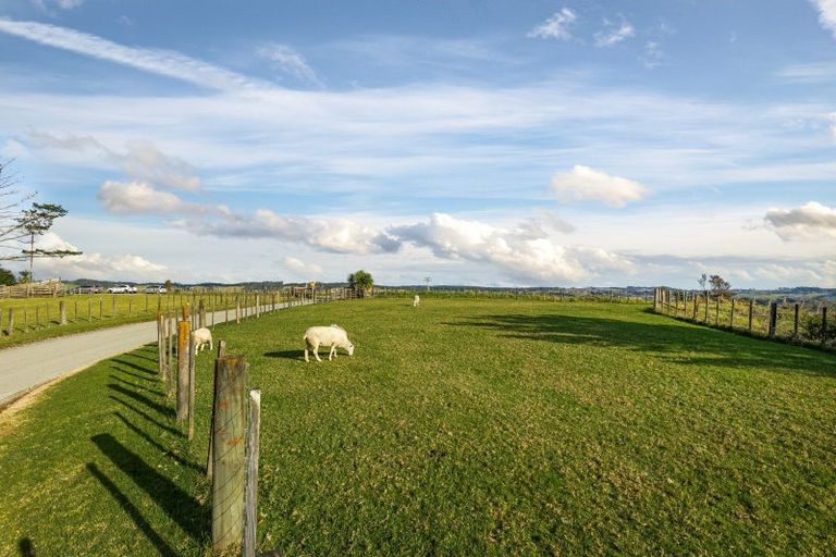 Photo of property in 818 Horseshoe Bush Road, Waitoki, Kaukapakapa, 0871