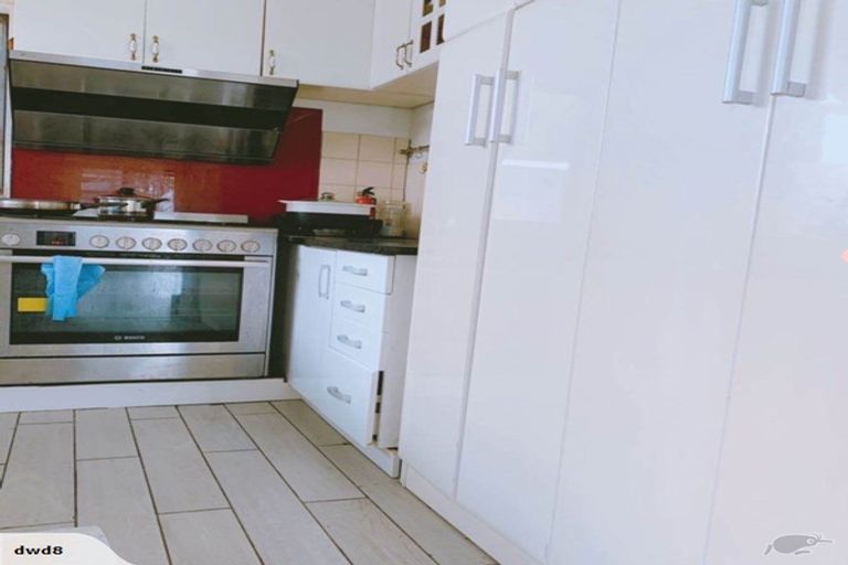 Photo of property in 5/11 Hall Road, Glenfield, Auckland, 0629