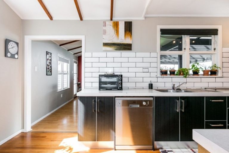 Photo of property in 17 Winchester Place, Tamatea, Napier, 4112