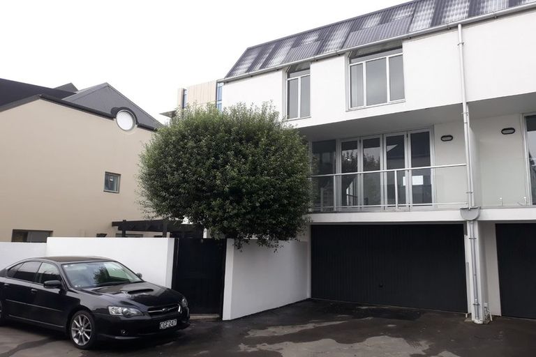 Photo of property in 44h Chester Street West, Christchurch Central, Christchurch, 8013