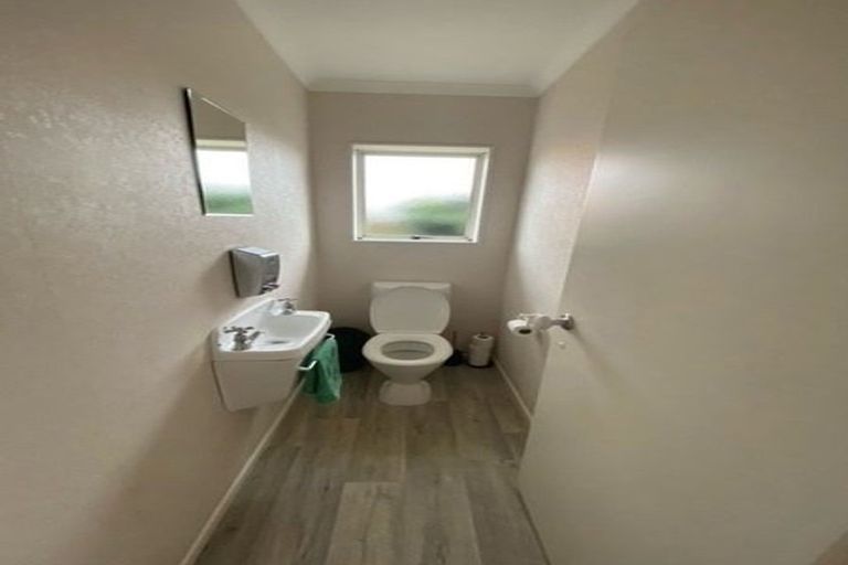 Photo of property in 11 Denny Hulme Drive, Mount Maunganui, 3116