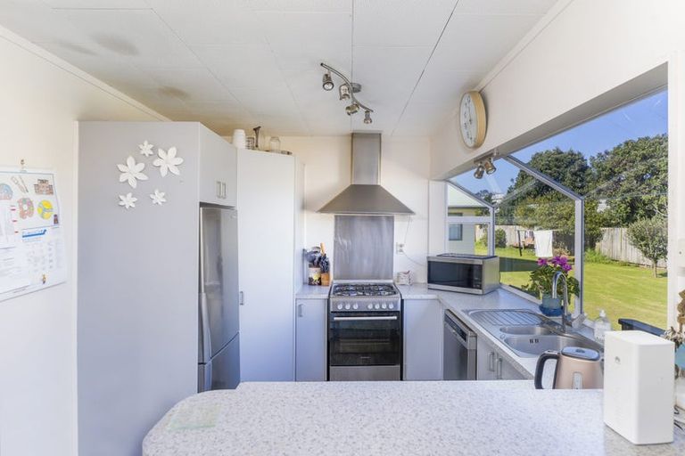 Photo of property in 21 Endeavour Close, Whitianga, 3510