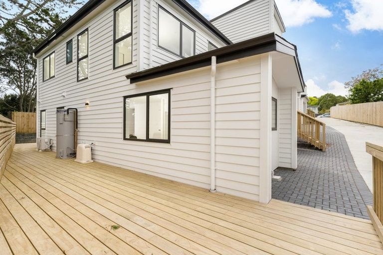 Photo of property in 89c Oreil Avenue, West Harbour, Auckland, 0618