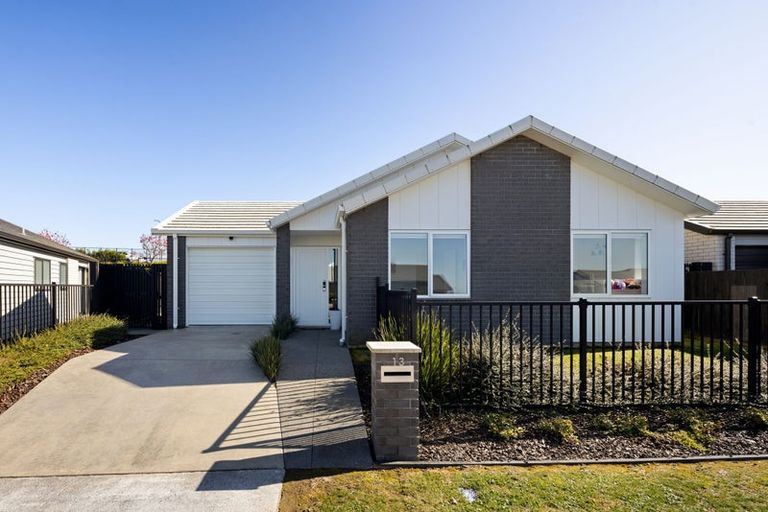 Photo of property in 13 Temepara Drive, Temple View, 3218