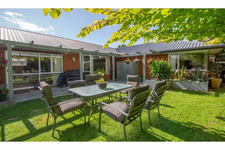 Photo of property in 51 Fairweather Crescent, Kaiapoi, 7630