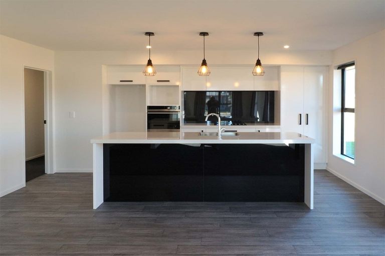 Photo of property in 92 Ridgeway Avenue, Rolleston, 7615