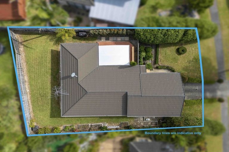 Photo of property in 69 Bluebird Crescent, Unsworth Heights, Auckland, 0632