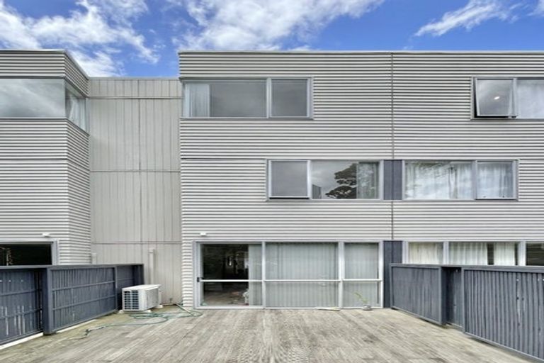 Photo of property in Altar Apartments, 50/120u Rintoul Street, Newtown, Wellington, 6021