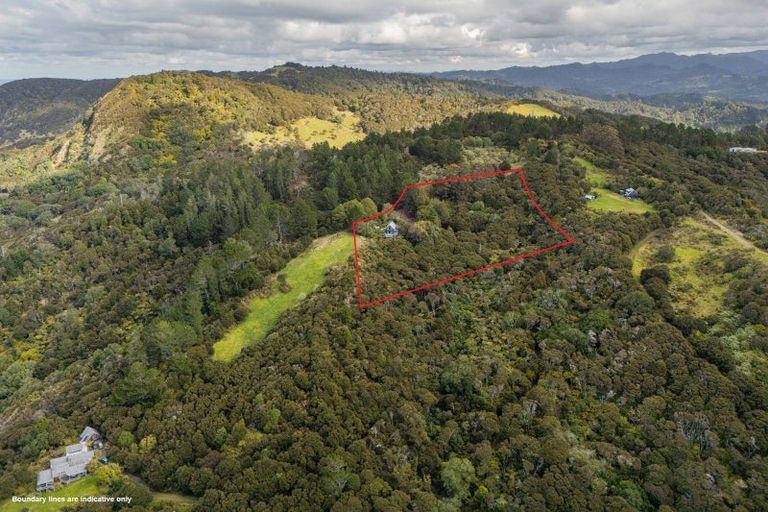 Photo of property in 554 Boat Harbour Road, Whenuakite, Whitianga, 3591
