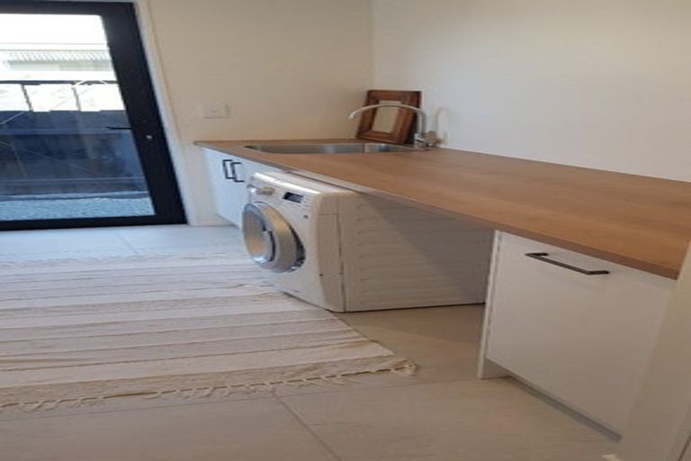 Photo of property in 12 Mccahon Drive, Rangiora, 7400