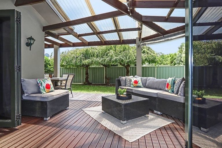 Photo of property in 24 Chelsea Drive, Taradale, Napier, 4112
