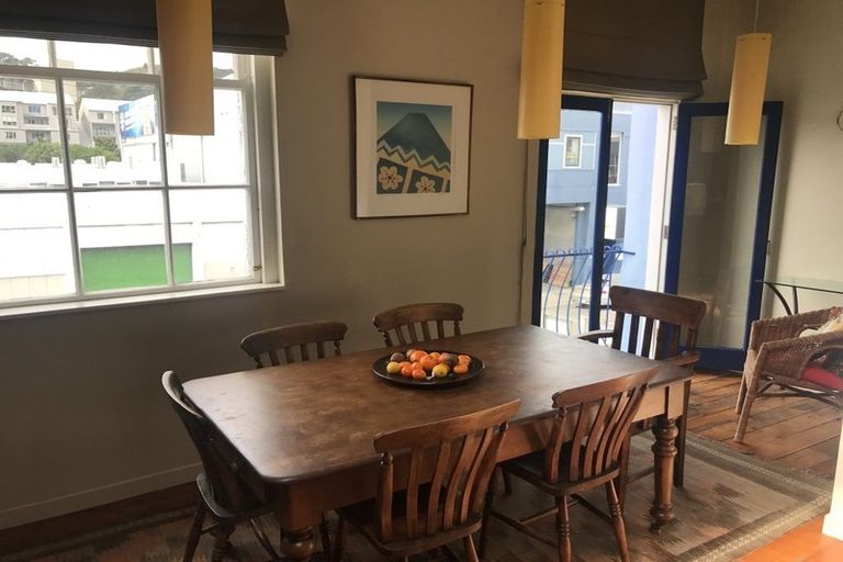 Photo of property in 2u7 King Street, Mount Cook, Wellington, 6021