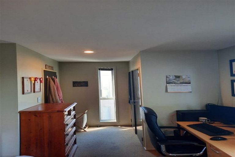 Photo of property in 19 Whiteleigh Avenue, Addington, Christchurch, 8024