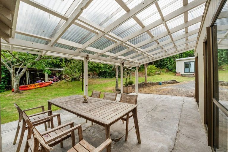 Photo of property in 3 Foster Avenue, Huia, Auckland, 0604
