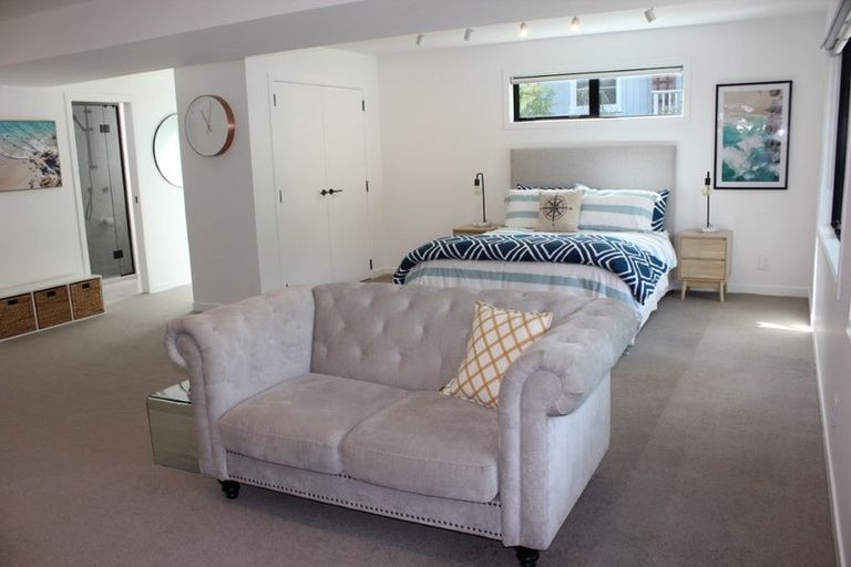 Photo of property in 7 Taumaru Avenue, Lowry Bay, Lower Hutt, 5013