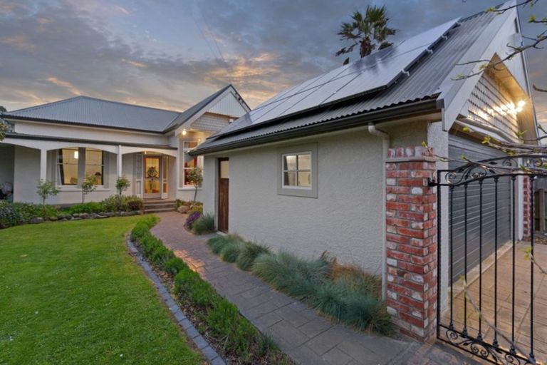 Photo of property in 34 Gordon Avenue, St Albans, Christchurch, 8014