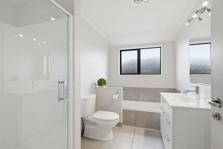 Photo of property in 21 Macdonald Heights, Feilding, 4702