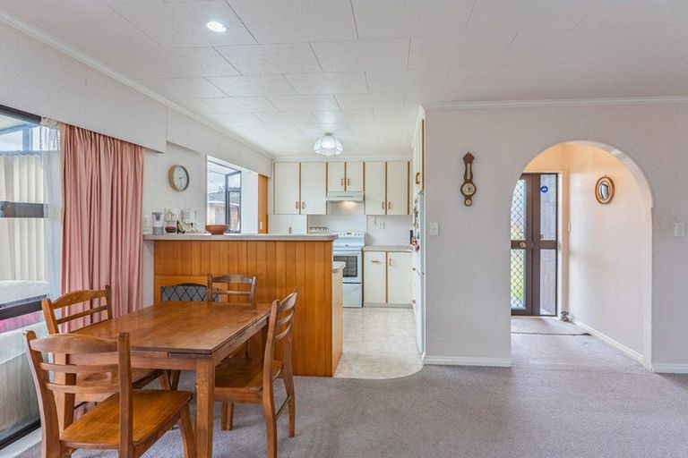Photo of property in 2 Iti Street, Otaki, 5512