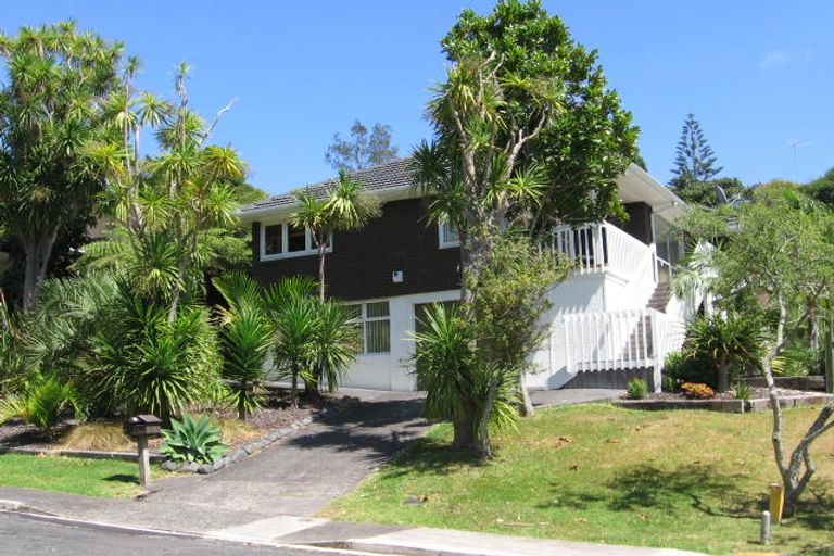 Photo of property in 94 Canongate Street, Birkdale, Auckland, 0626