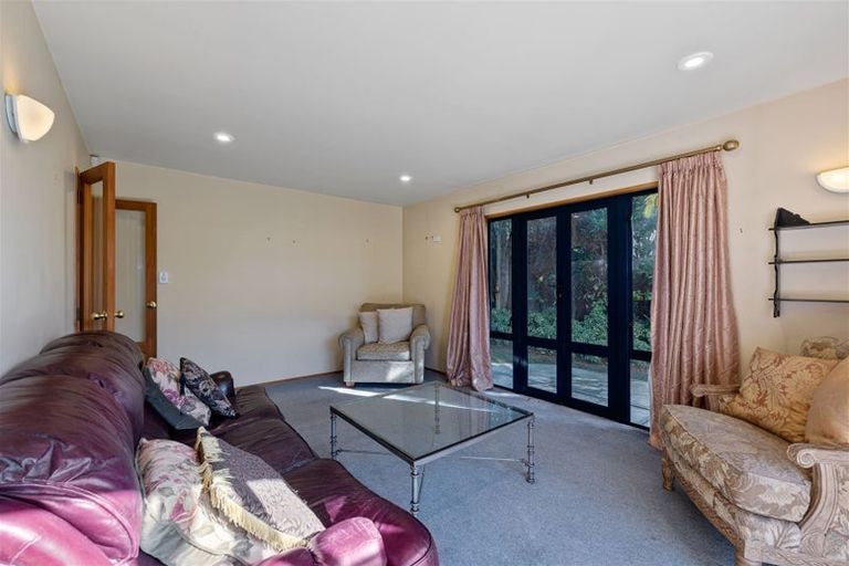 Photo of property in 2 Kinleys Lane, St Albans, Christchurch, 8014