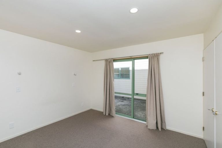 Photo of property in 125c The Parade, Island Bay, Wellington, 6023