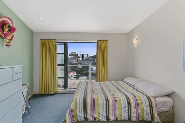 Photo of property in Endeavour Apartments, 125u2 Thorndon Quay, Pipitea, Wellington, 6011