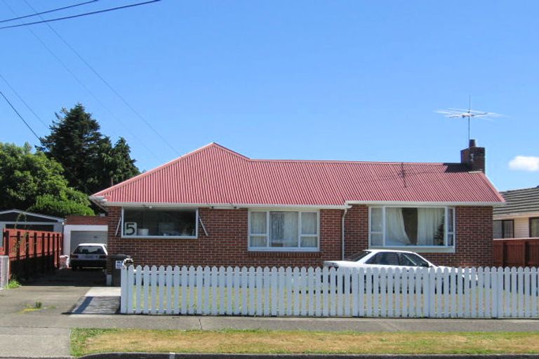 Photo of property in 5 Milton Street, Trentham, Upper Hutt, 5018