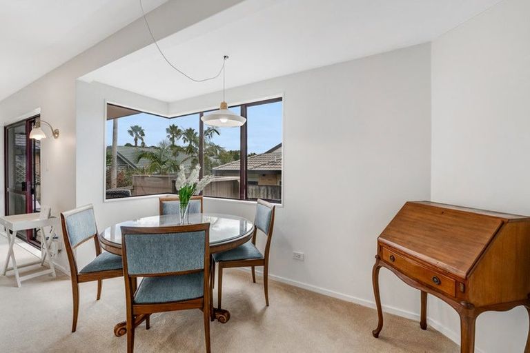 Photo of property in 19 Palmgreen Court, Stanmore Bay, Whangaparaoa, 0932