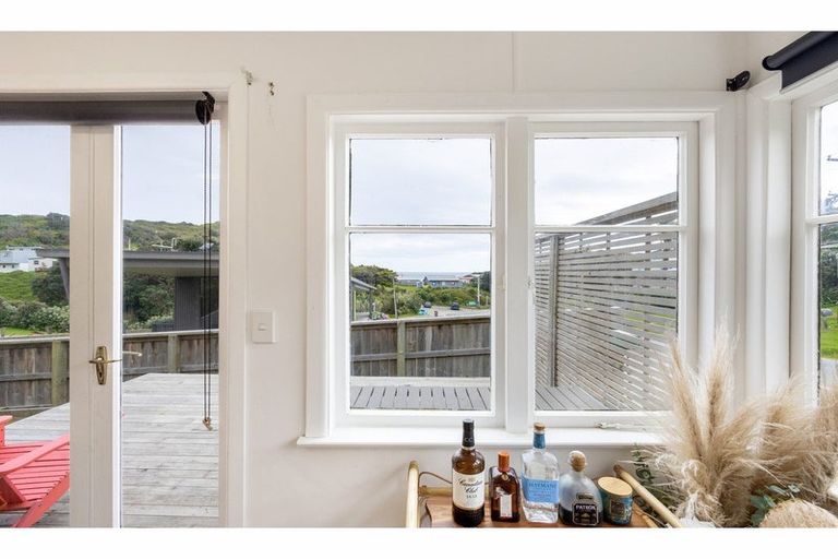 Photo of property in 50 Sea View Road, Baylys Beach, Dargaville, 0377