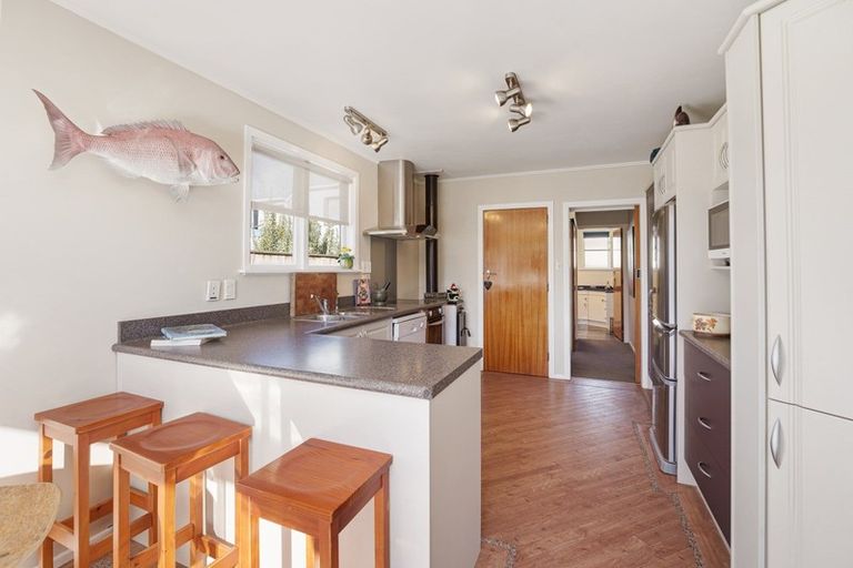 Photo of property in 39 Te Kupe Road, Paraparaumu Beach, Paraparaumu, 5032