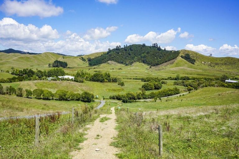 Photo of property in 361 Martin Road, Waerenga, Te Kauwhata, 3781