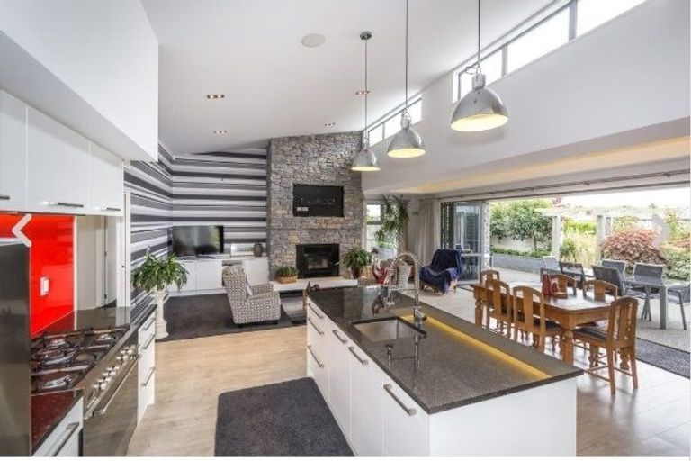 Photo of property in 2 Rossington Drive, West Melton, 7618