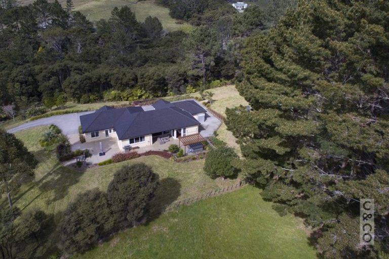 Photo of property in 31 Mudgeways Road, Massey, Auckland, 0614