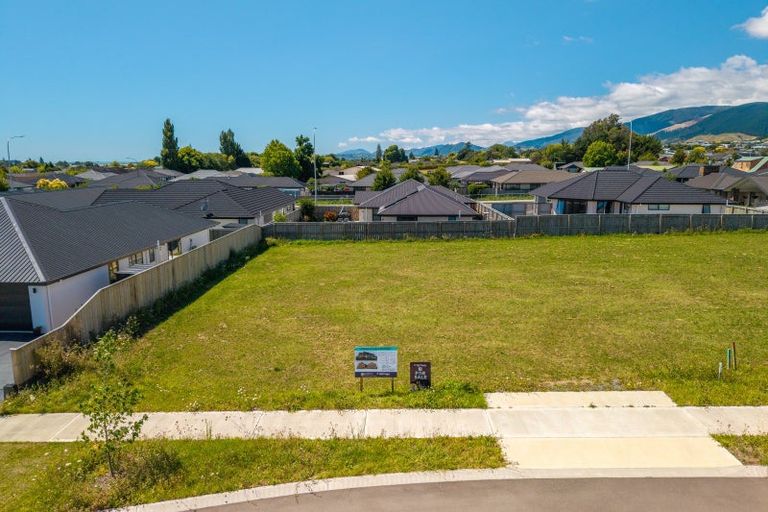 Photo of property in 11 Greenway Crescent, Hope, 7020