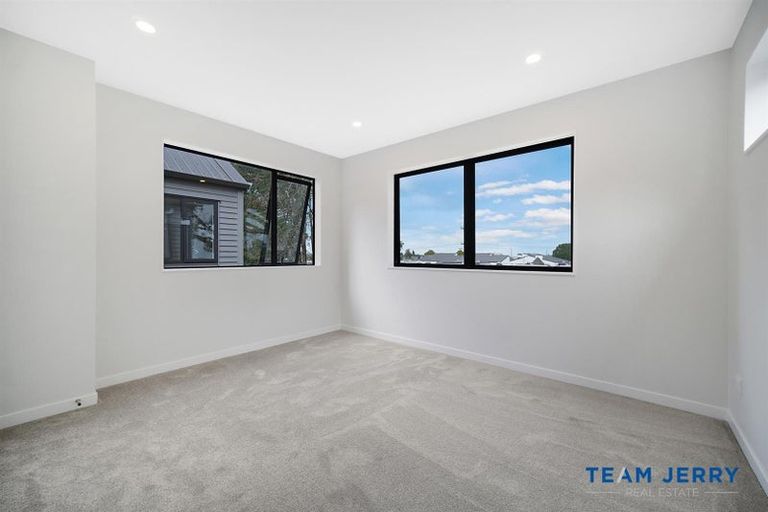Photo of property in 121a Grove Road, Papakura, 2110