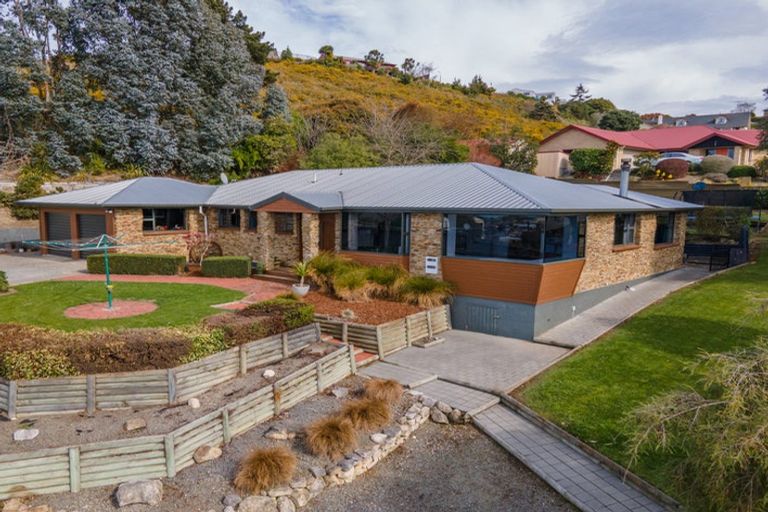 Photo of property in 15 Ashburn Street, Oamaru North, Oamaru, 9400